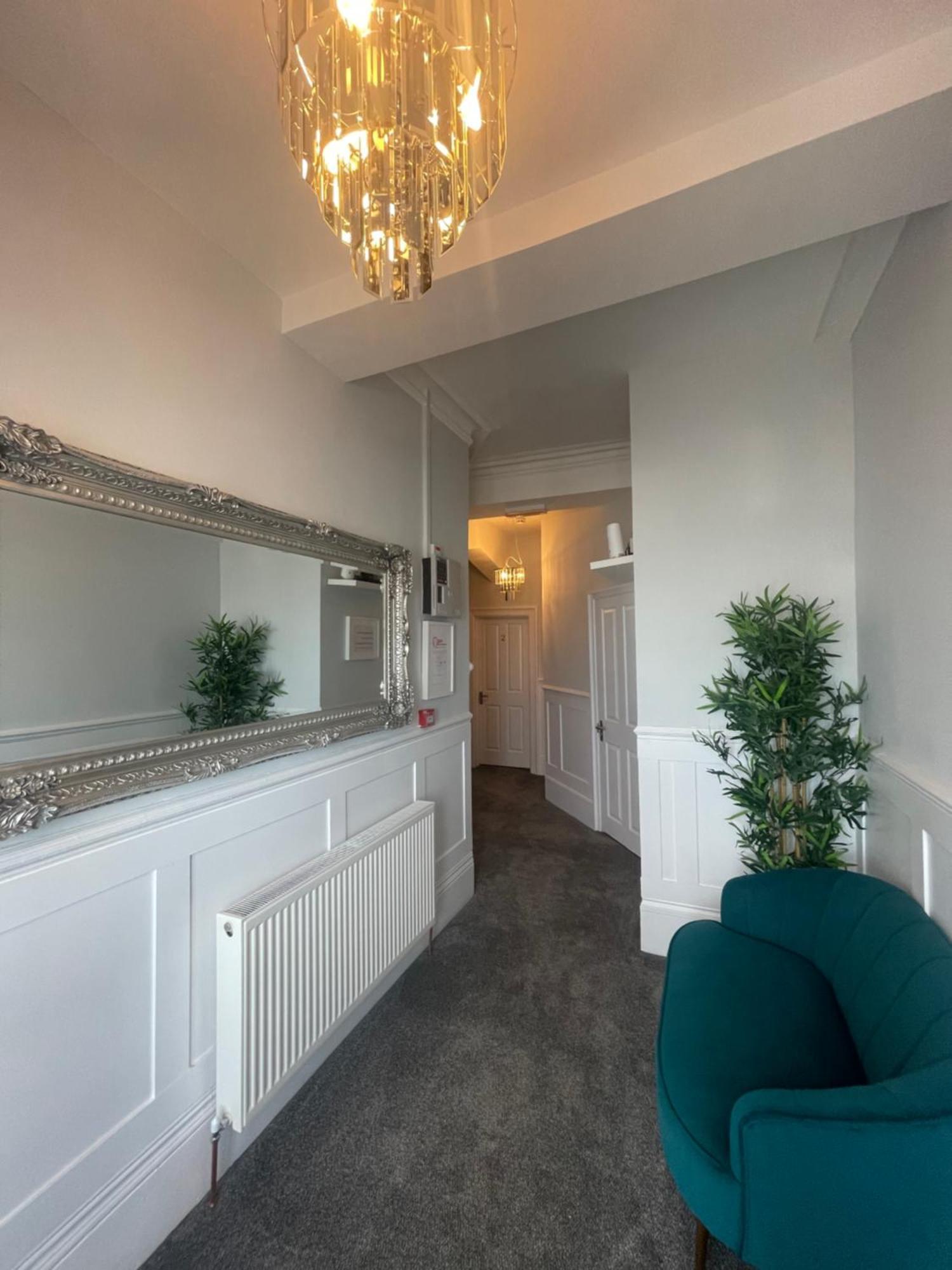 The Marlborough Sea View Holiday Apartments Scarborough Ngoại thất bức ảnh